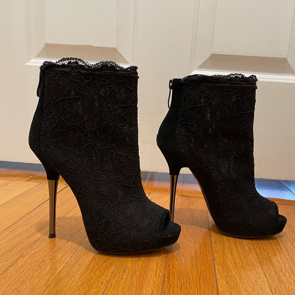 Bebe Violet Black Lace and Leather booties size 7M